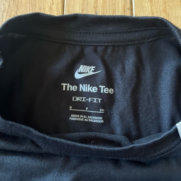 Wake Forest The Nike Tee Shirt Men’s Size Small Dri Fit NWT - Picture 2 of 5